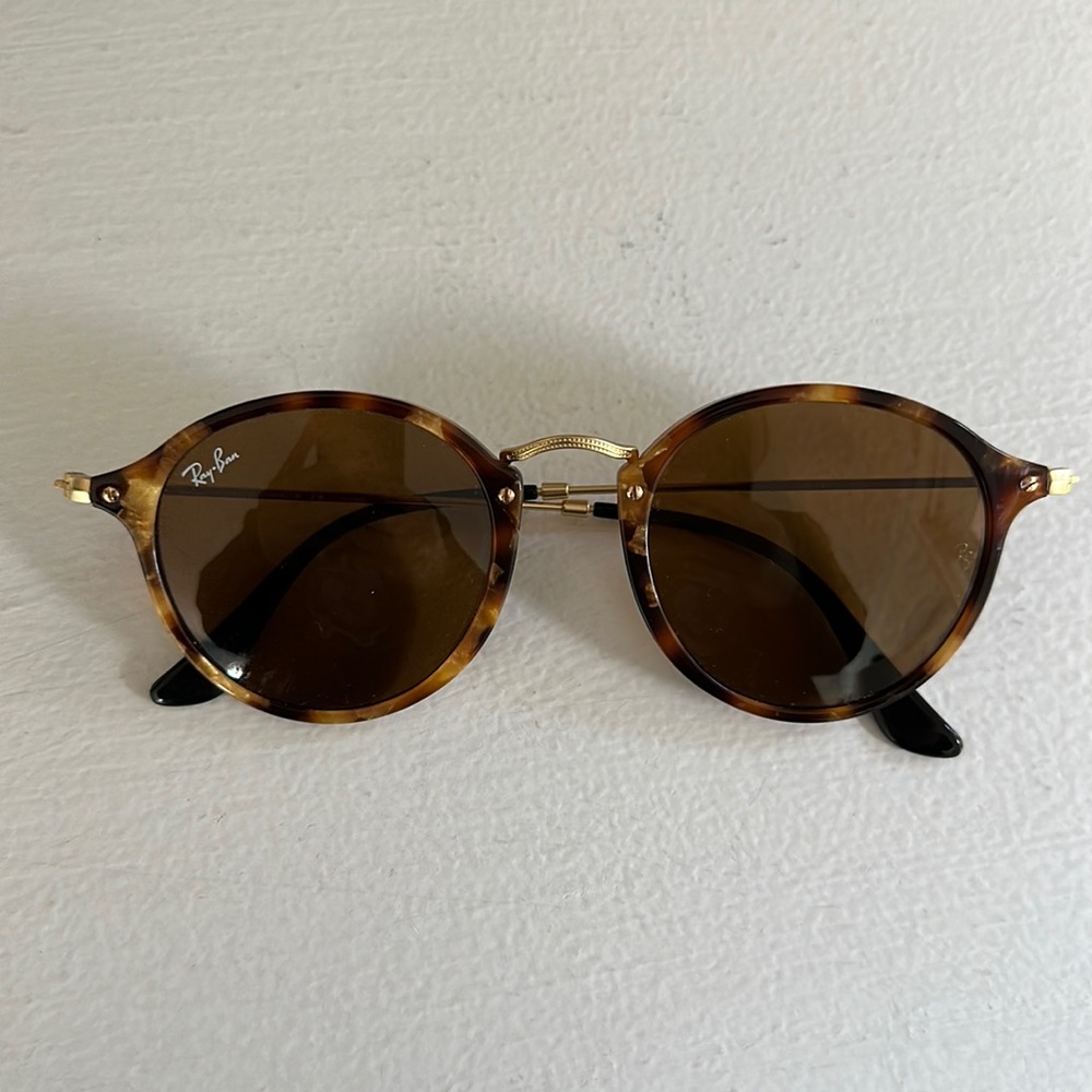 Rayban tortoiseshell